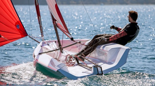 first_14_se_foto_catalogo_beneteau_first_14_se_05_barcos_de_vela_ligera.JPG