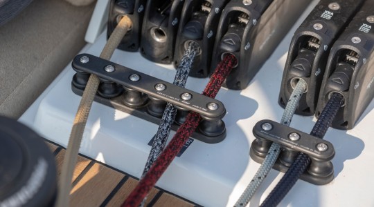 first_yacht_53_foto_catalogo_beneteau_first_yacht_53_12_detalles.JPG
