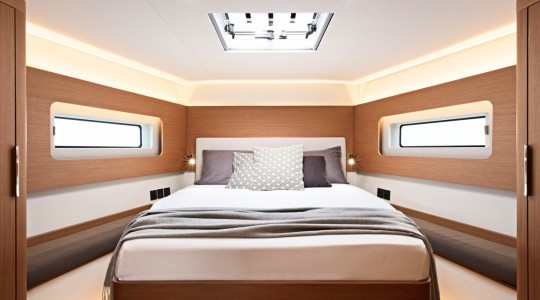 first_yacht_53_foto_catalogo_beneteau_first_yacht_53_17_camarote_principal.JPG