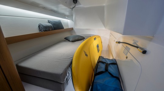 first_36_foto_catalogo_beneteau_first_36_13_cabina_convertible.JPG