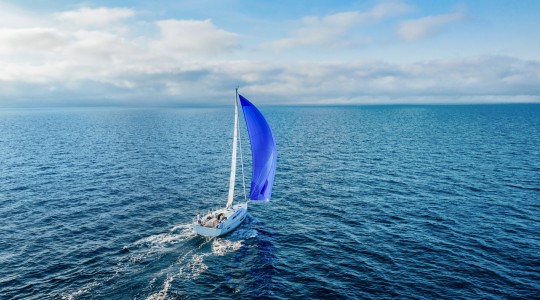oceanis_401_foto_catalogo_beneteau_oceanis_40_1_01_navegar_a_vela_codigo_zero.JPG