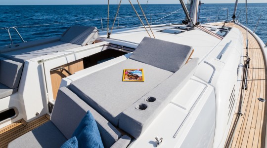 oceanis_461_foto_catalogo_beneteau_oceanis_46_1_07_solarium_popa_velero.JPG
