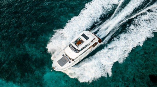 swift_trawler_48_foto_catalogo_beneteau_swift_trawler_48_01_navegar_vacaciones.JPG